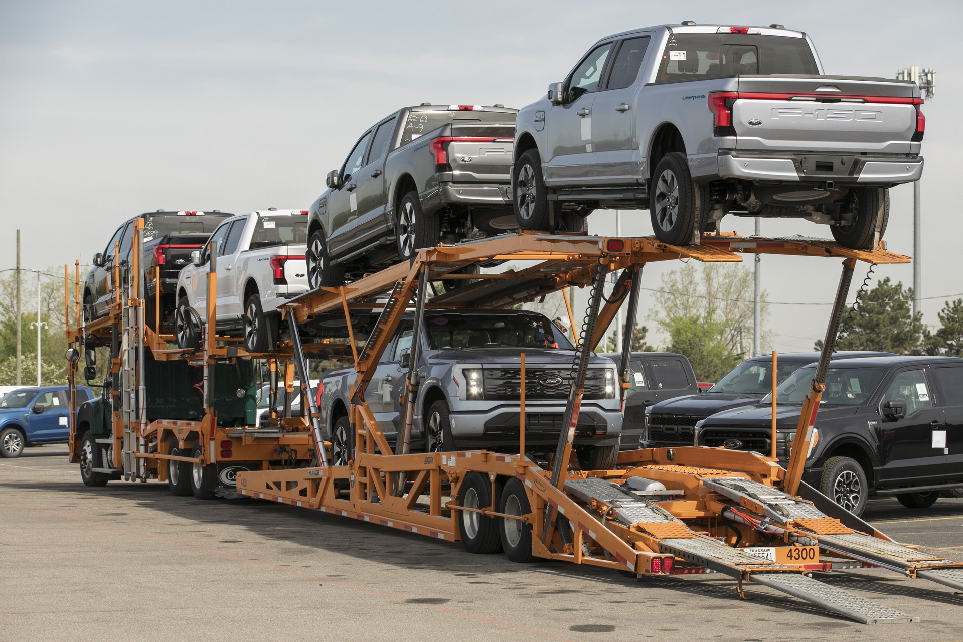 Ford beats Tesla to deliver F-150 Lightning to pre-ordered customer in Michigan