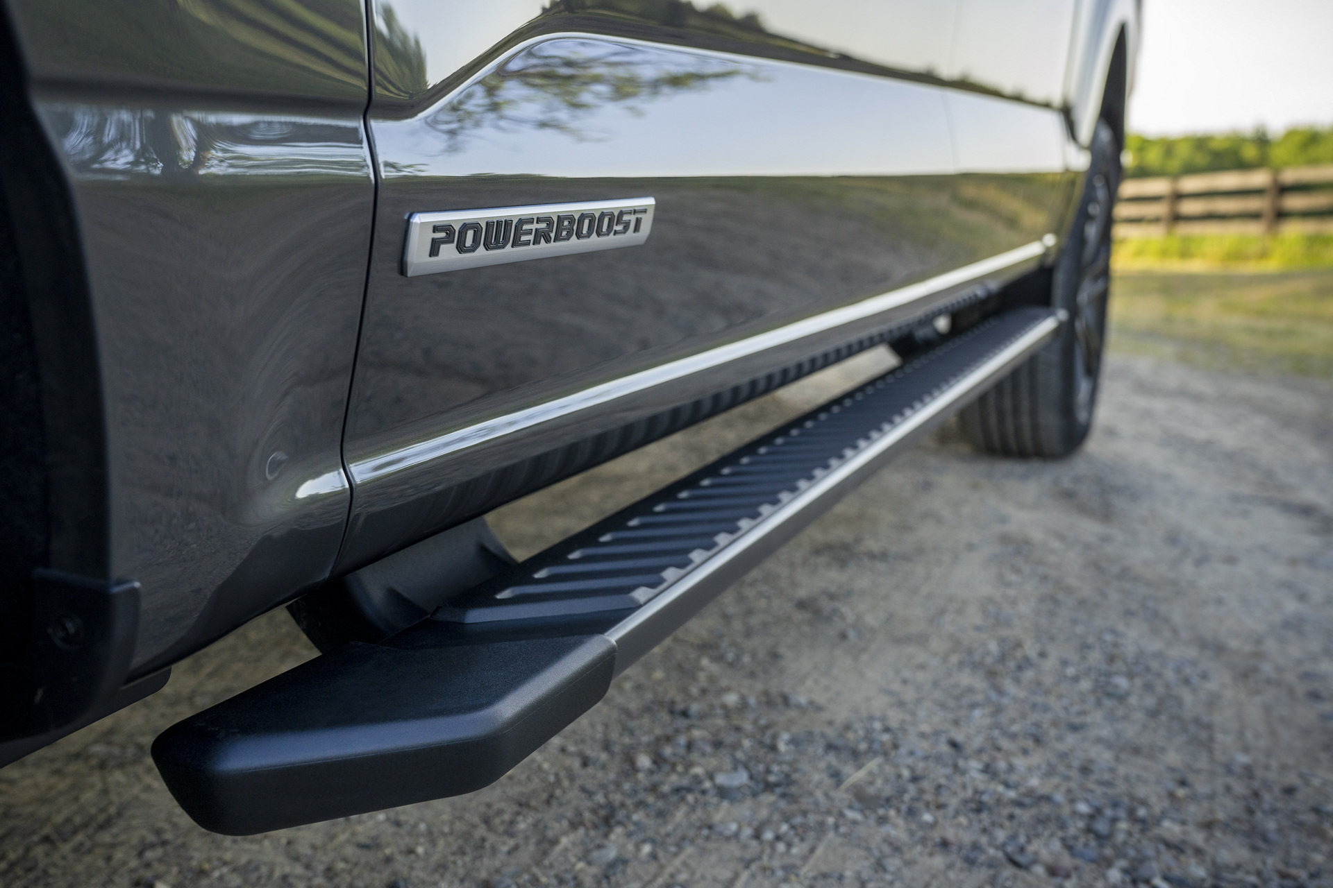 Want a Ford F-150? Buy a hybrid, not a Raptor