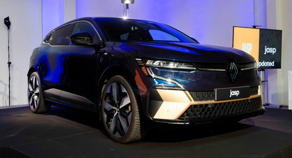 The special Renault Megane E-Tech is reminiscent of the iconic Clio Williams