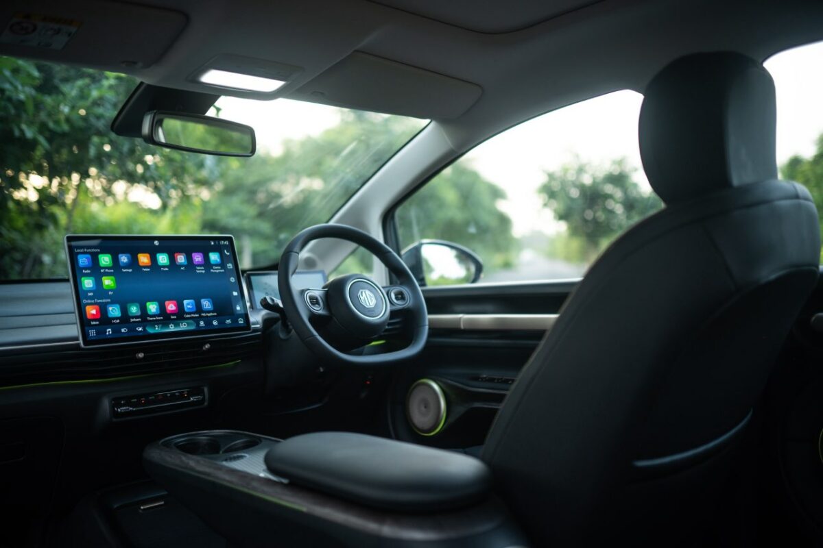 Mg Windsor Interior Dashboard Steering Grandview Infotainment Screen Car Blog India Mg Windsor Interior Dashboard Steering Grandview Infotainment Screen